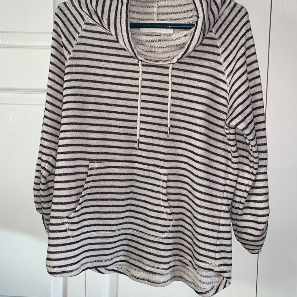 French laundry sweater